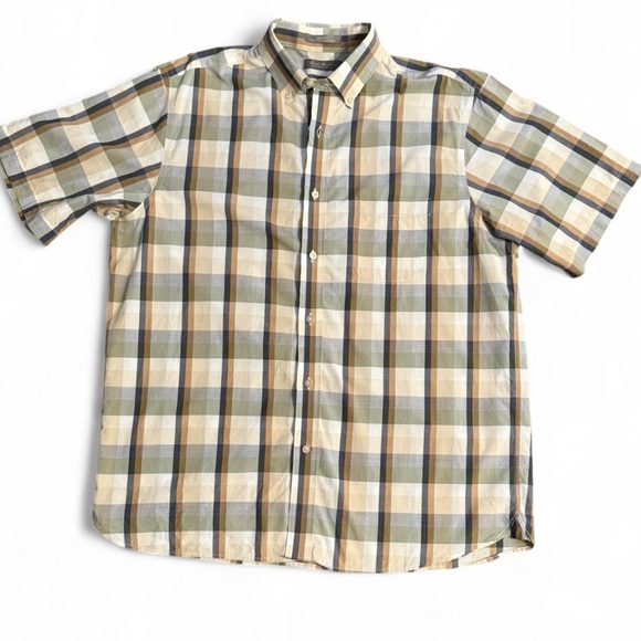 Daniel Cremieux Other - DANIEL CREMIEUX Men’s Tan and green plaid short sleeve button up shirt. Large